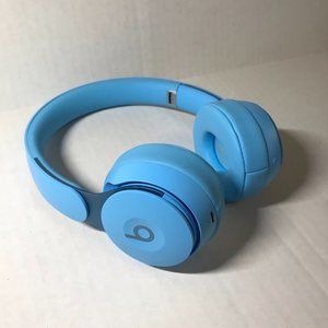 Beats Solo Pro Noise Canceling Headphones (Great condition.. sounds great!)